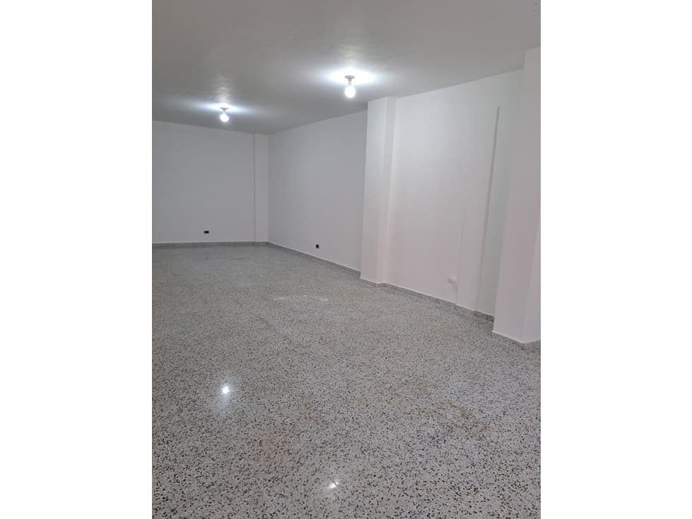 SE ARRIENDA LOCAL EN RIONEGRO - 1