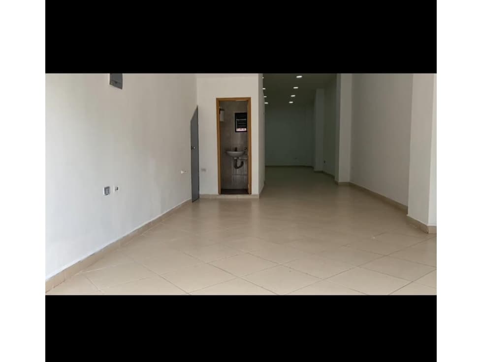 SE VENDE ARRIENDA LOCAL EN COPACABANA - 1