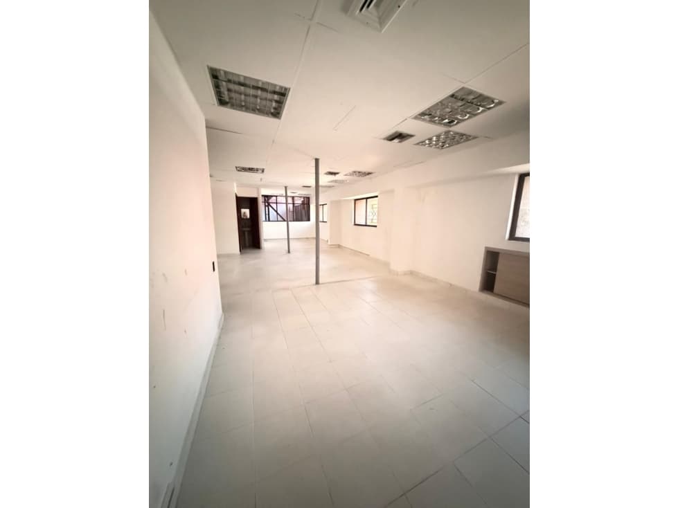 ALQUILER DE BODEGA EN VIA 40 EL PRADO - BARRANQUILLA - 1