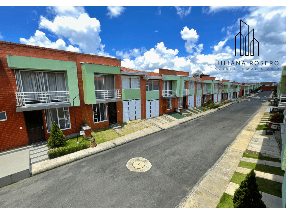 VENDO CASA ESQUINERA EN RIO VERDE (VARIANTE NORTE) - 1
