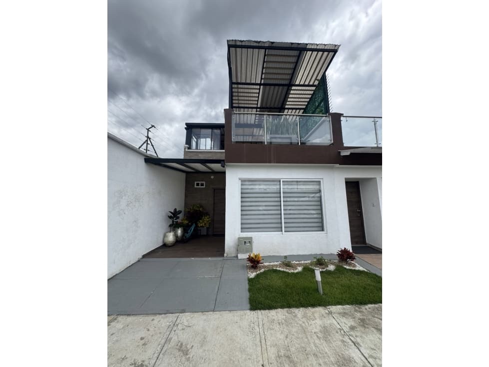 VENDO CASA EN CONJUNTO CERRADO EN SANTA CLARA - 1