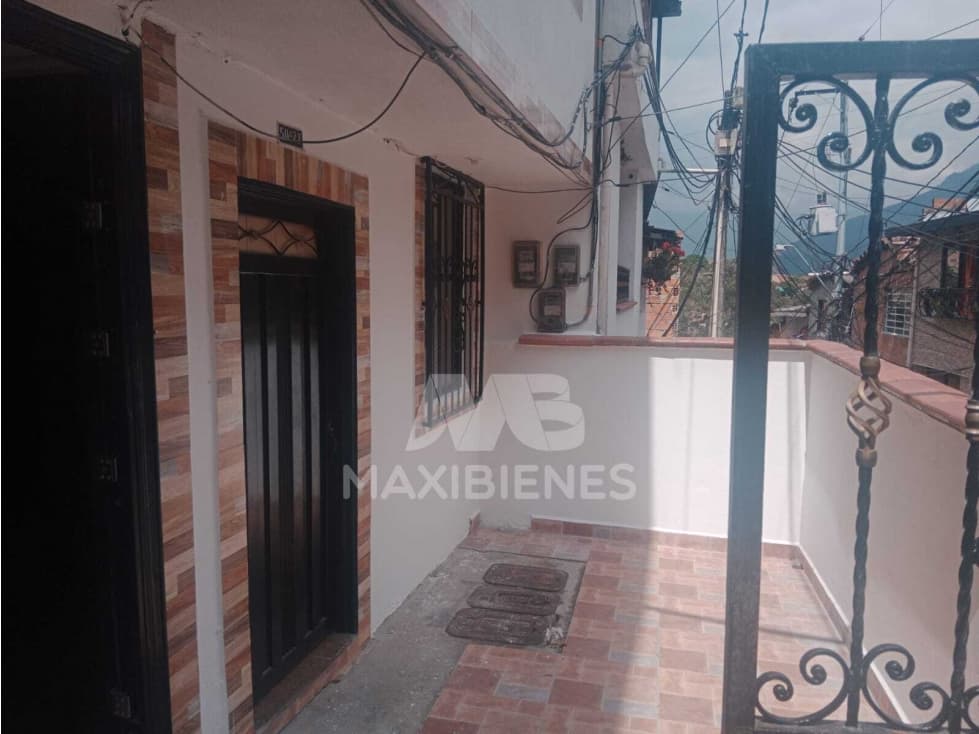 CASA PARA VENTA UBICADO EN COPACABANA - 1