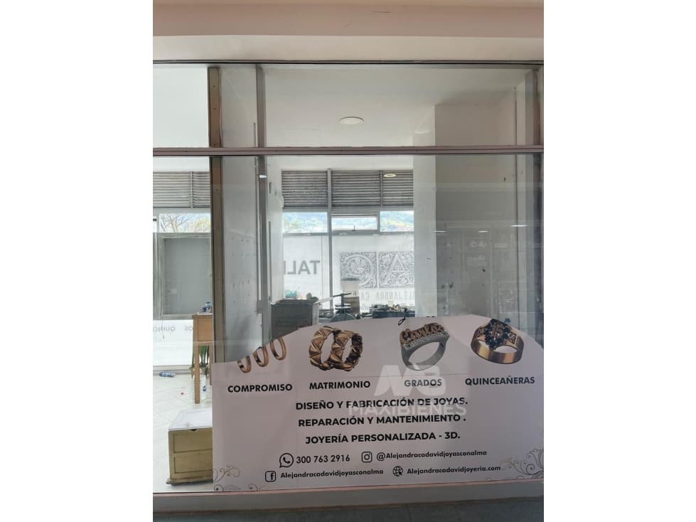 LOCAL EN ARRIENDO UBICADO EN NIQUIA - 1