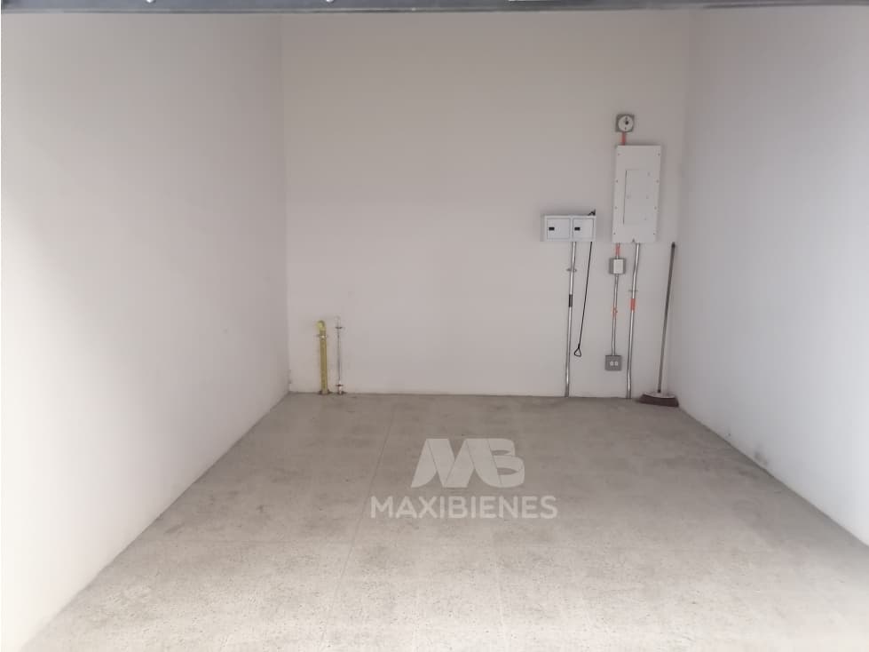 LOCAL EN ARRIENDO UBICADO EN NIQUIA - 1