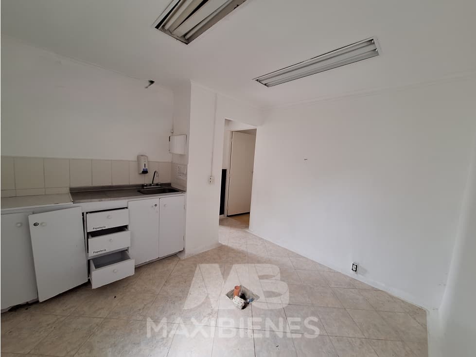 LOCAL PARA ARRIENDO UBICADO EN BARBOSA - 1