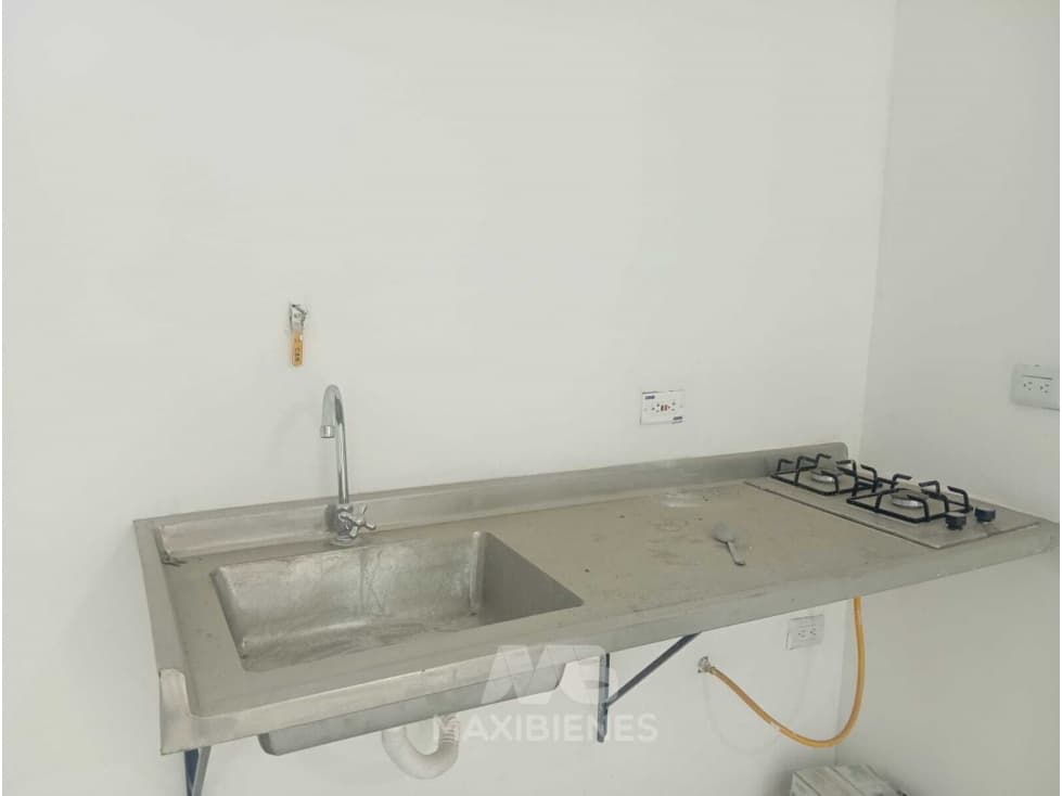 LOCAL PARA ARRIENDO UBICADO EN COPACABANA - 1