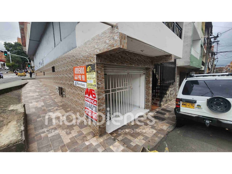 SE ARRIENDA LOCAL EN BARRIO CENTRAL BELLO. - 1
