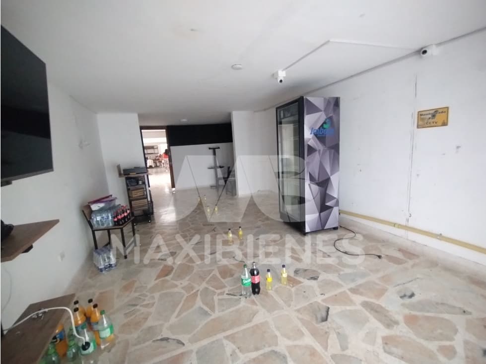 BODEGA PARA LA RENTA UBICADA EN LAURELES - 1
