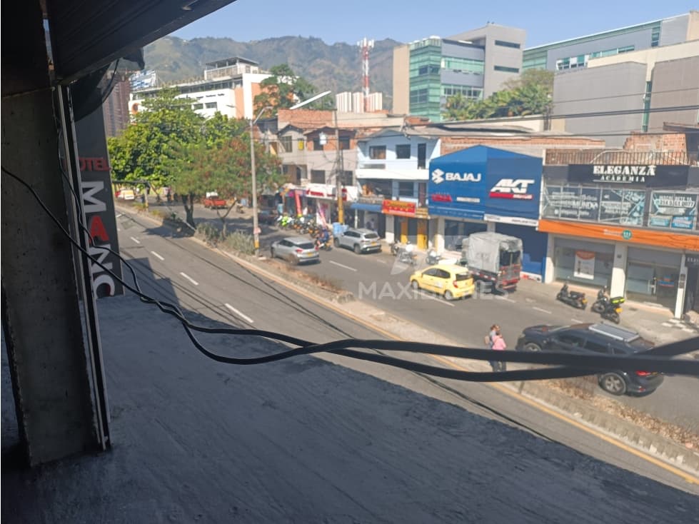 LOCAL EN ARRIENDO UBICADO EN MANCHESTER - 1