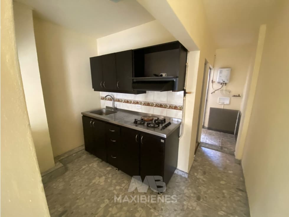 CASA PARA ARRIENDO UBICADO EN COPACABANA - 1