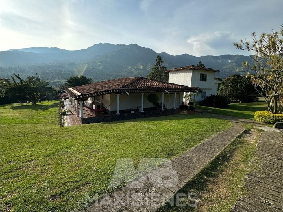 FINCA EN ARRRIENDO UBICADO EN GIRARDOTA - 1