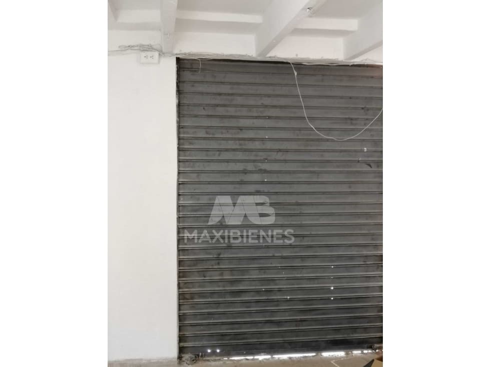LOCAL EN ARRIENDO UBICADO EN VALADARES BELLO - 1