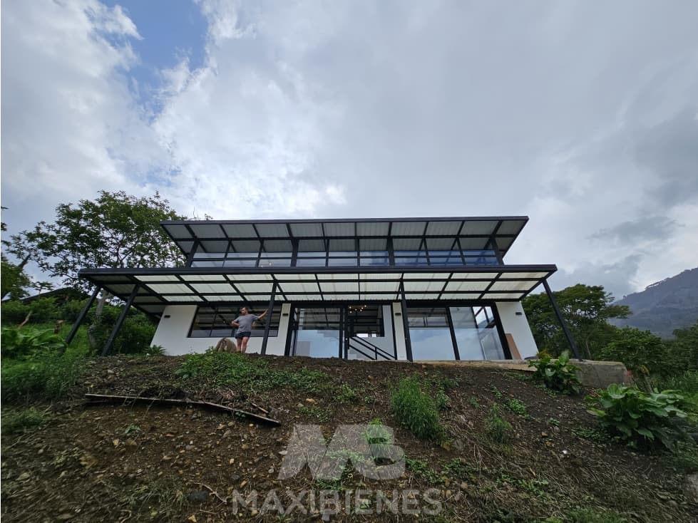 FINCA EN ARRRIENDO UBICADO EN COPACABANA - 1