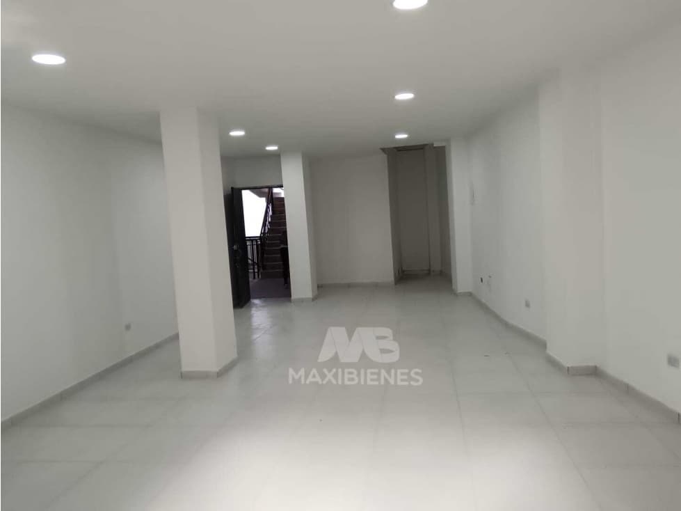 SE ARRIENDA LOCAL EN COPACABANA - 1