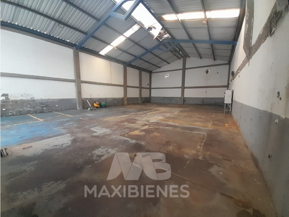BODEGA PARA ARRIENDO UBICADA EN BARBOSA - 1