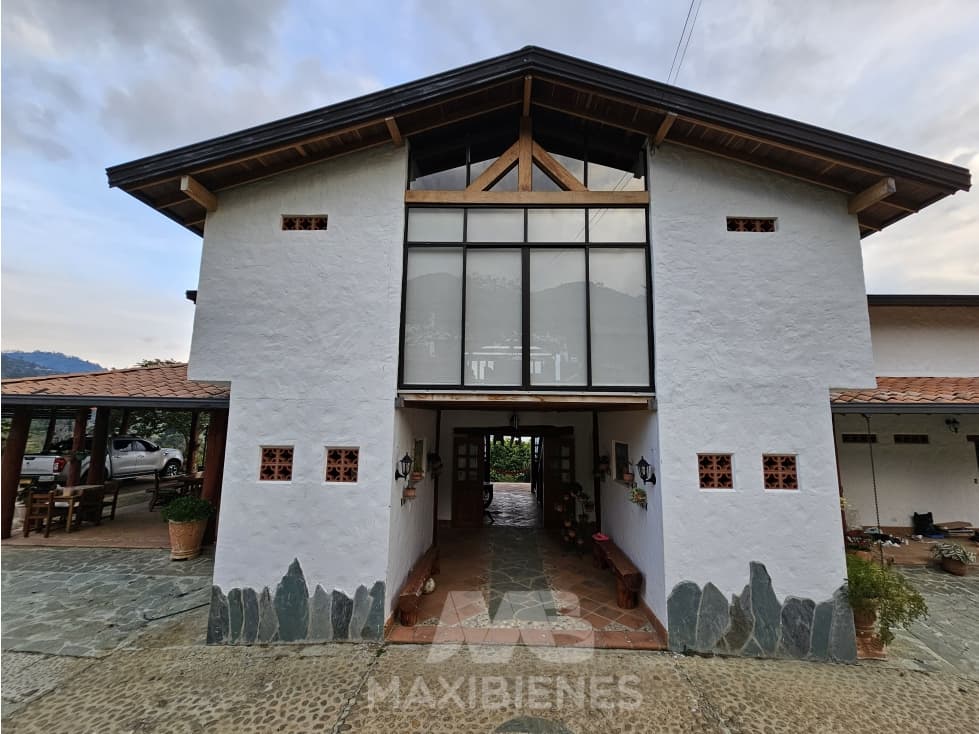 FINCA PARA ARRIENDO UBICADO EN COPACABANA - 1