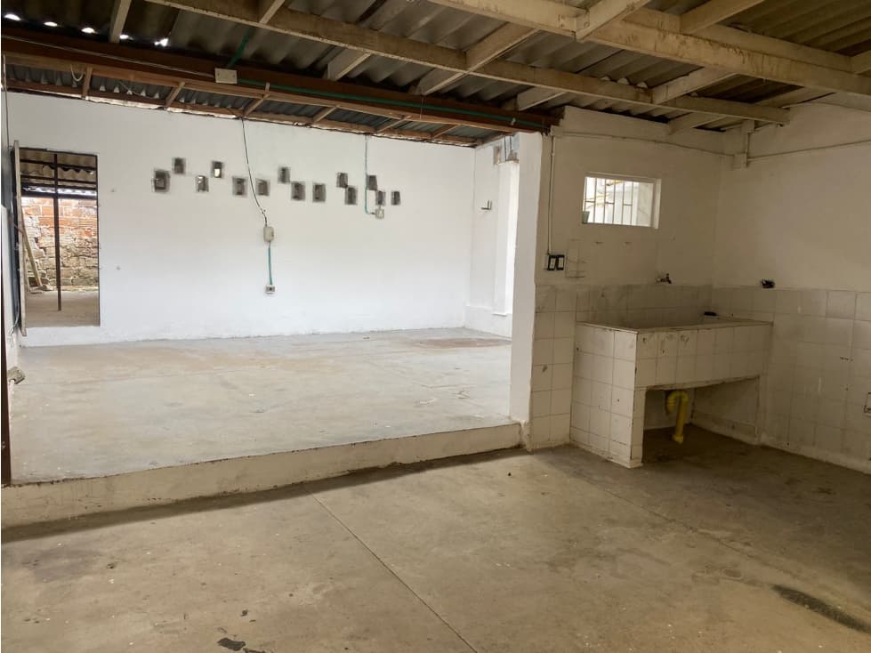 BODEGA COMERCIALDISPONIBLE SECTOR BUENOS AIRES - 1