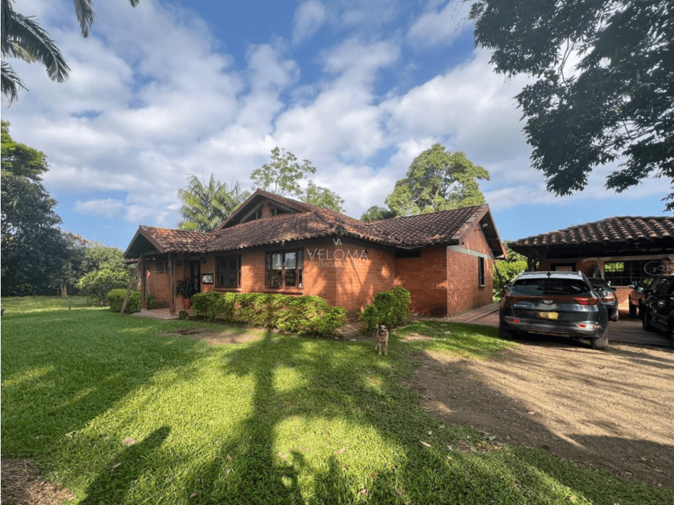 Se Arrienda Casa Comercial en Pueblito Cafetero - 1