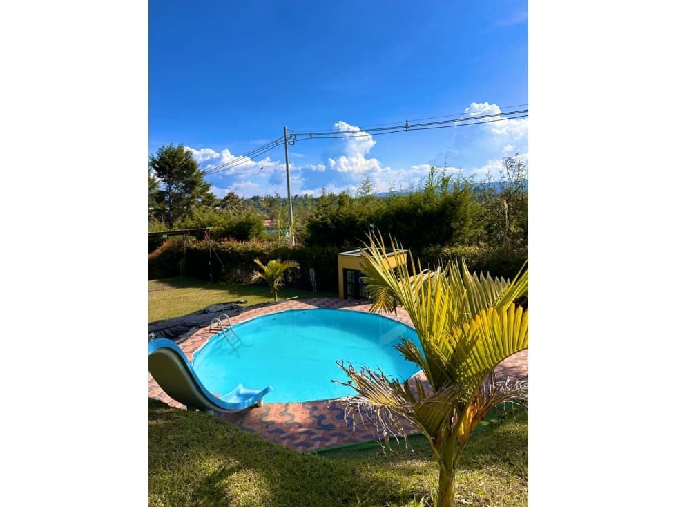 Finca Hotel en Venta Guarne - 1