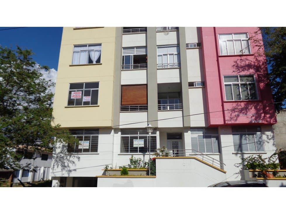 APARTAMENTO EN VENTA SECTOR PRIMAVERA - 1