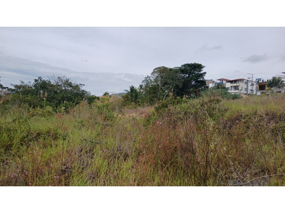 LOTE EN VENTA POR MIRADORES DE LA COLINA - 1
