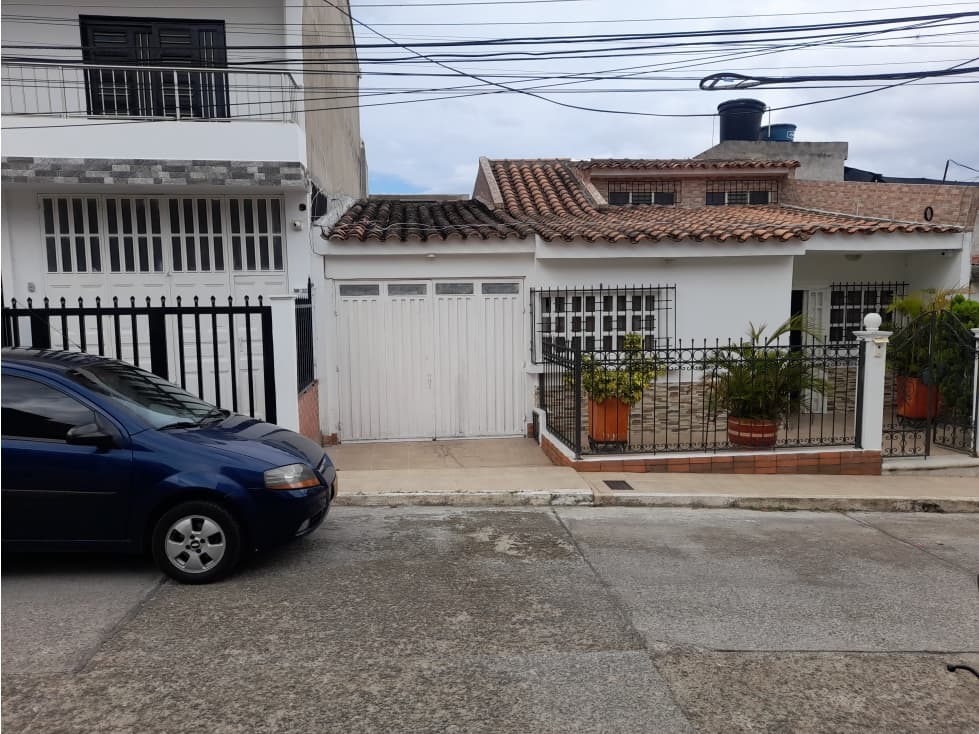 CASA EN VENTA SECTOR NUEVA ESPAÑA - 1