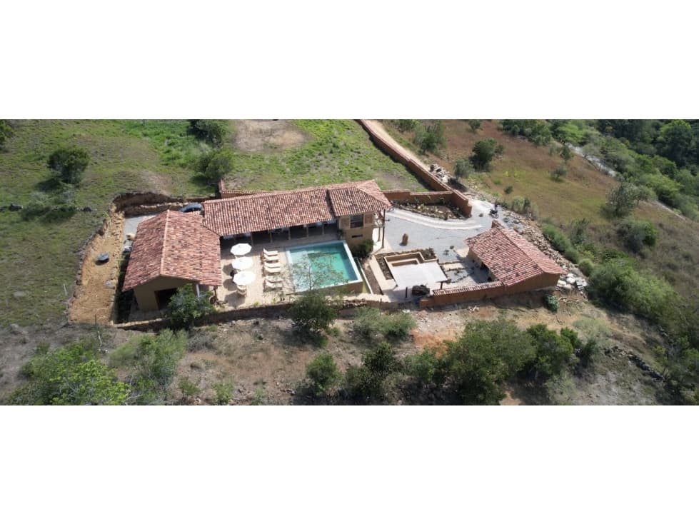 CASA MODERNA ARQUITECTURA VENTA BARICHARA PRECIOSA VISTA - 1