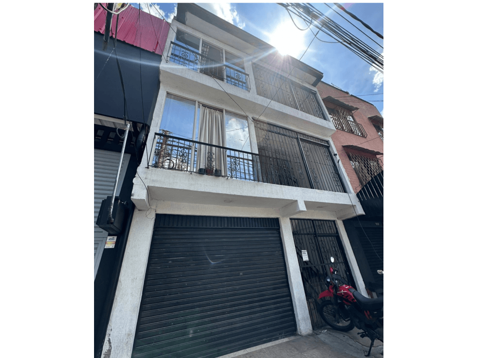 Venta de Casa, 3 niveles, Cristóbal Colón, Sur de Cali-YY-9806426 - 1