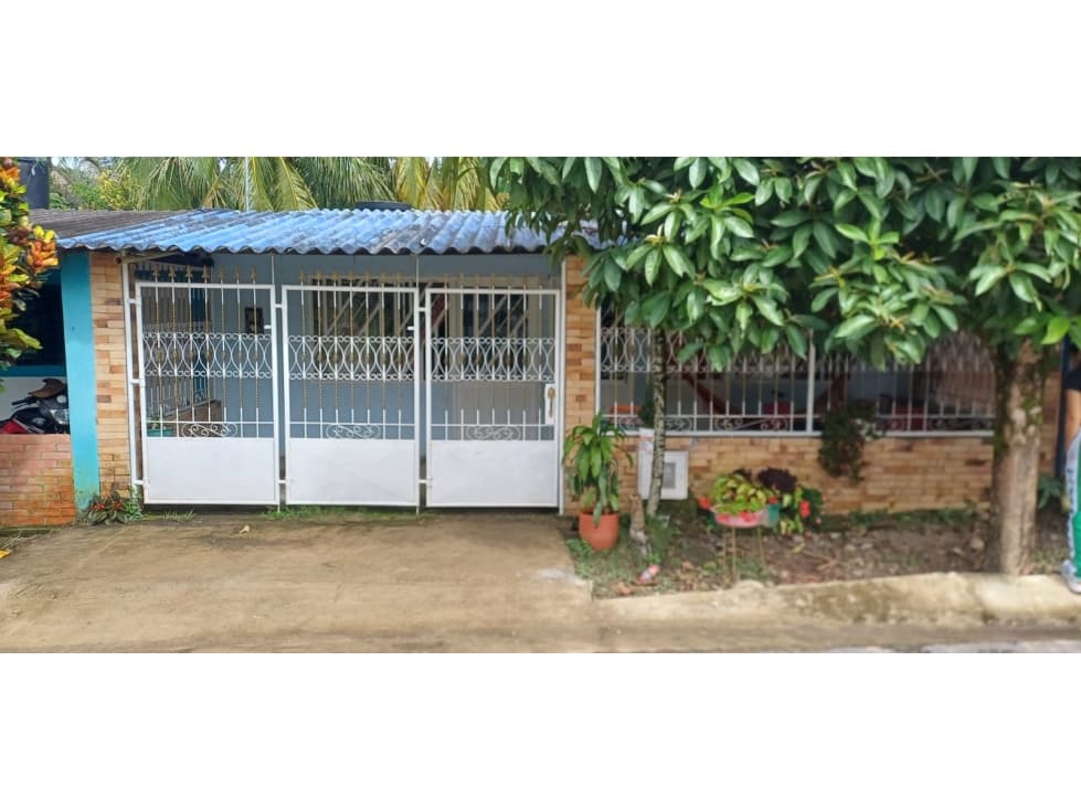 SE VENDE ESPECTACULAR CASA LOTE EN NUNCHIA - 1