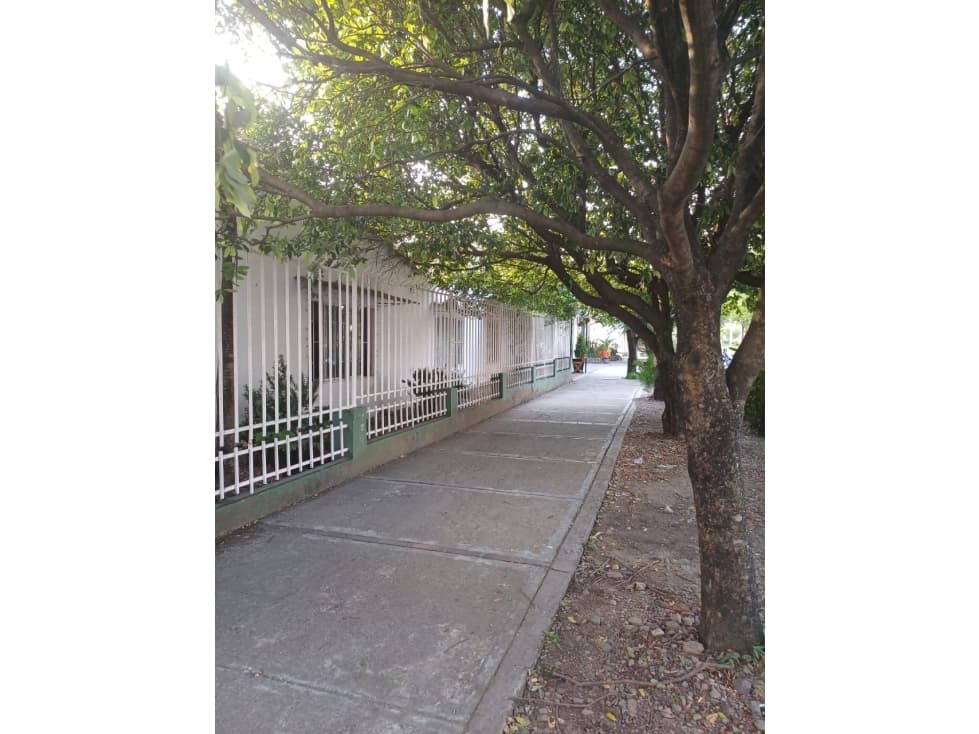 SE VENDE ESPECTACULAR CASA SOBRE LA CRA 29 YOPAL - 1