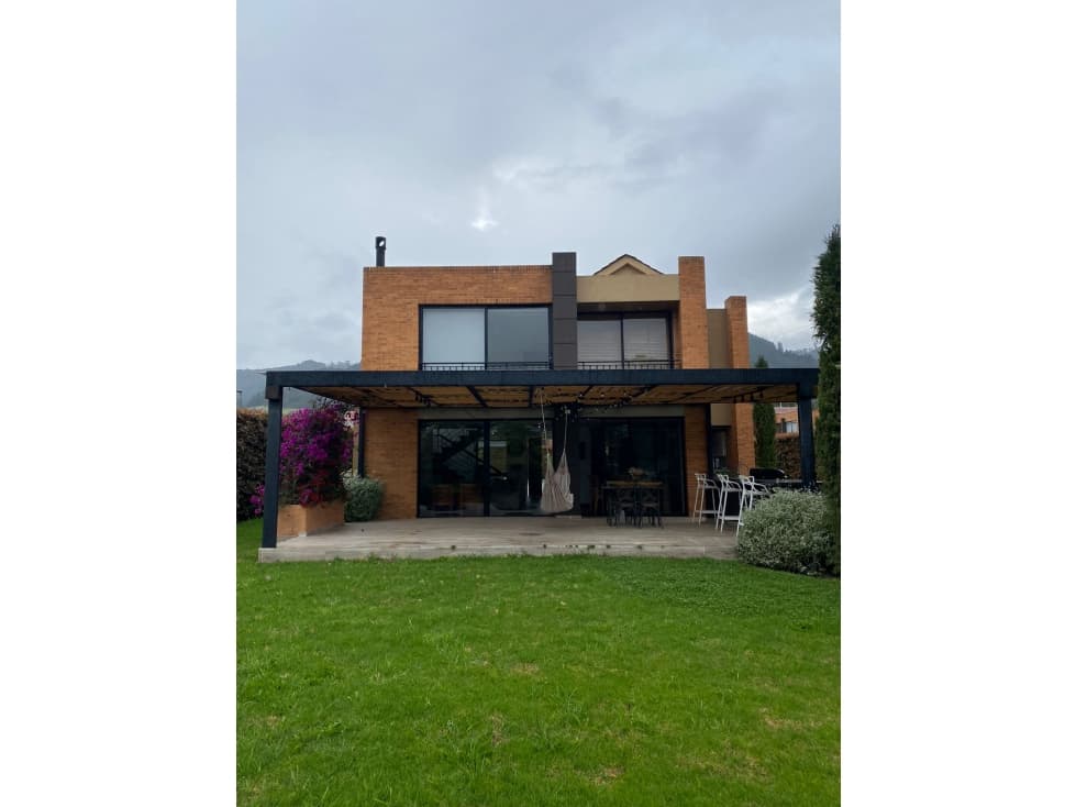 Casa en Venta en Refugio Del Valle, Vía La Calera, Guasca - 1