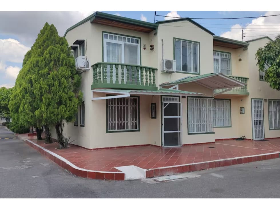 VENDO CASA EN PRADOS DE SAN REMO, FLANDES - 1