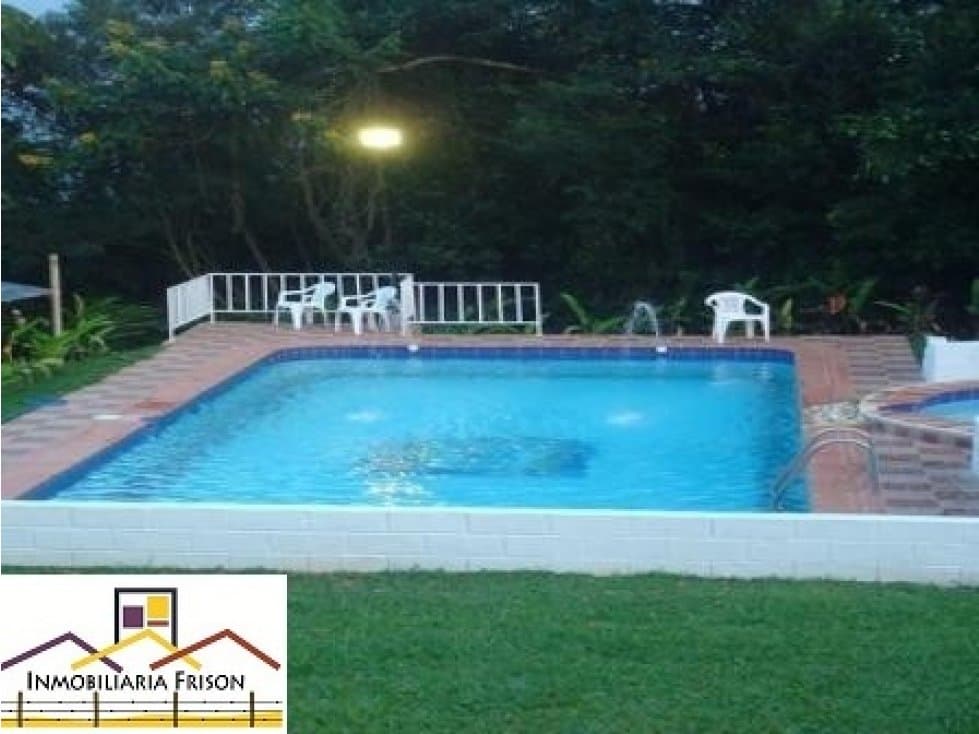 Alquiler de Finca de Recreo en Girardota - 1