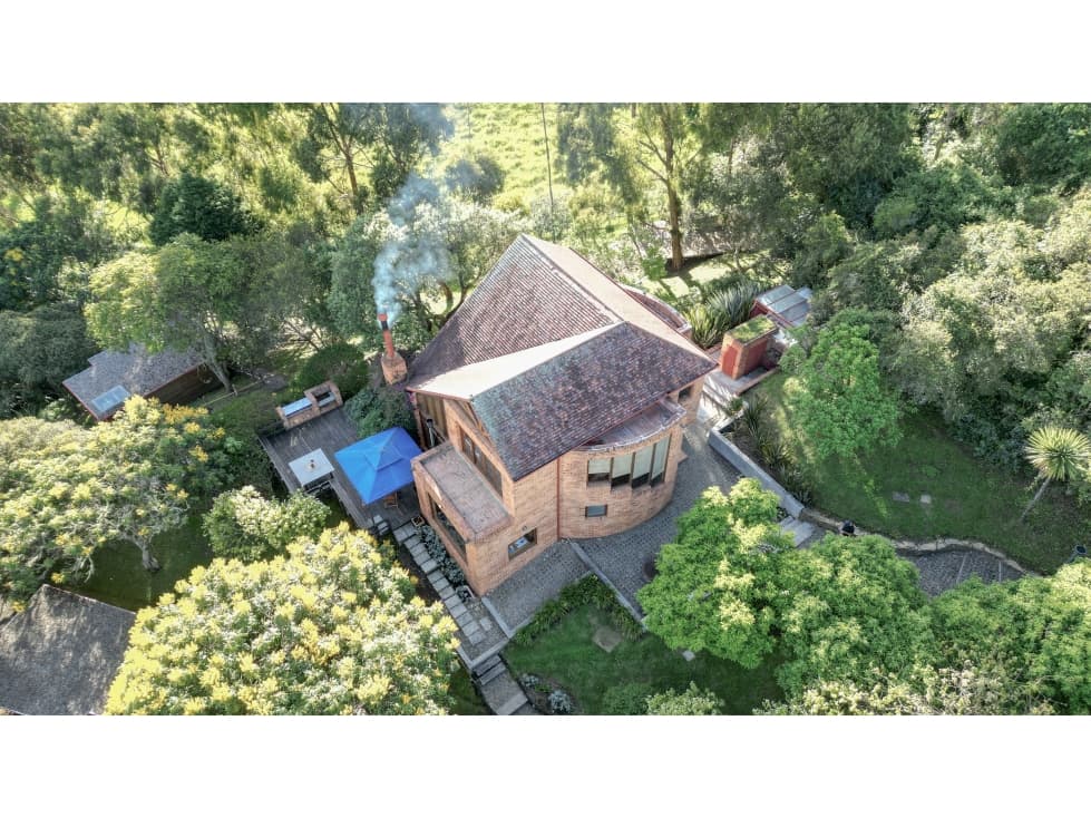 VENTA CASA DE CAMPO LUXURY 330m2 LOTE 14.333m2 GUASCA CUNDINAMARCA - 1