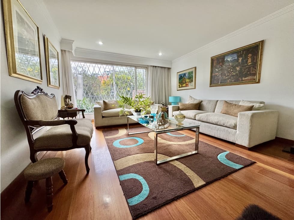 VENTA DE GRAN CASA UBICADA EN SAN PATRICIO - 1