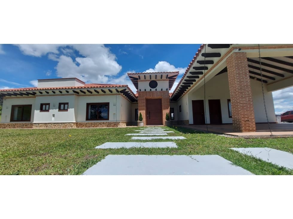 Finca independiente en venta en Rionegro Vereda Quirama - 1