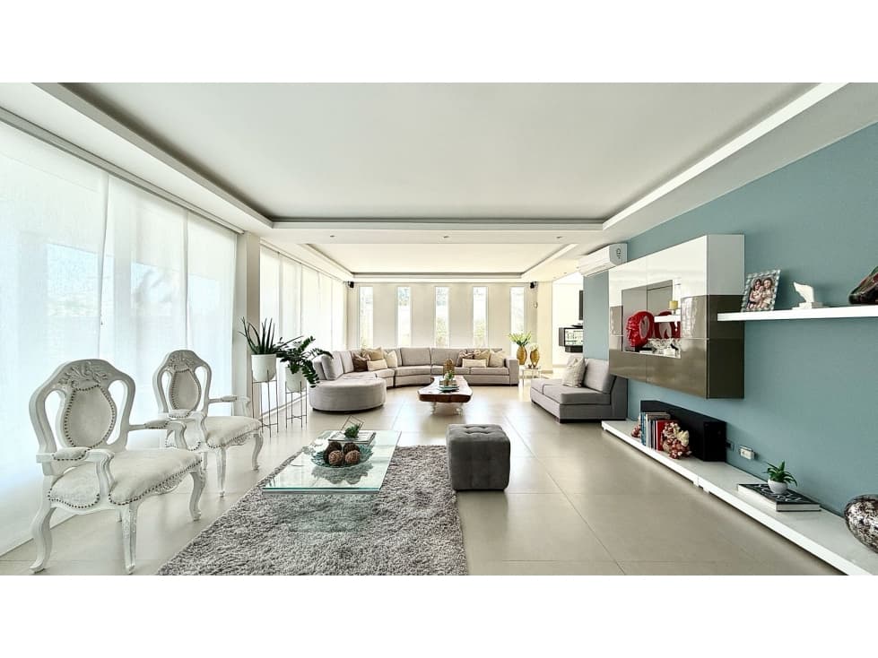 ARRIENDO CASA AMOBLADA EN ALTOS DE PRADOMAR - 1