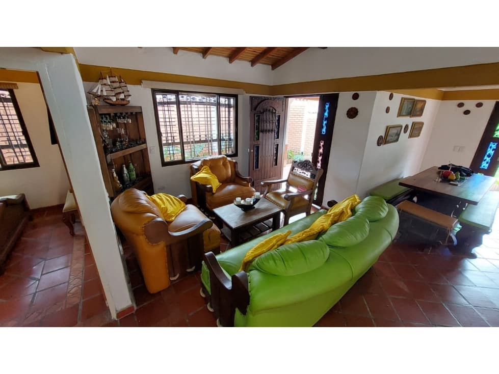 ARRIENDO CABAÑA AMOBLADA POR MESES EN CHINACOTA - 1