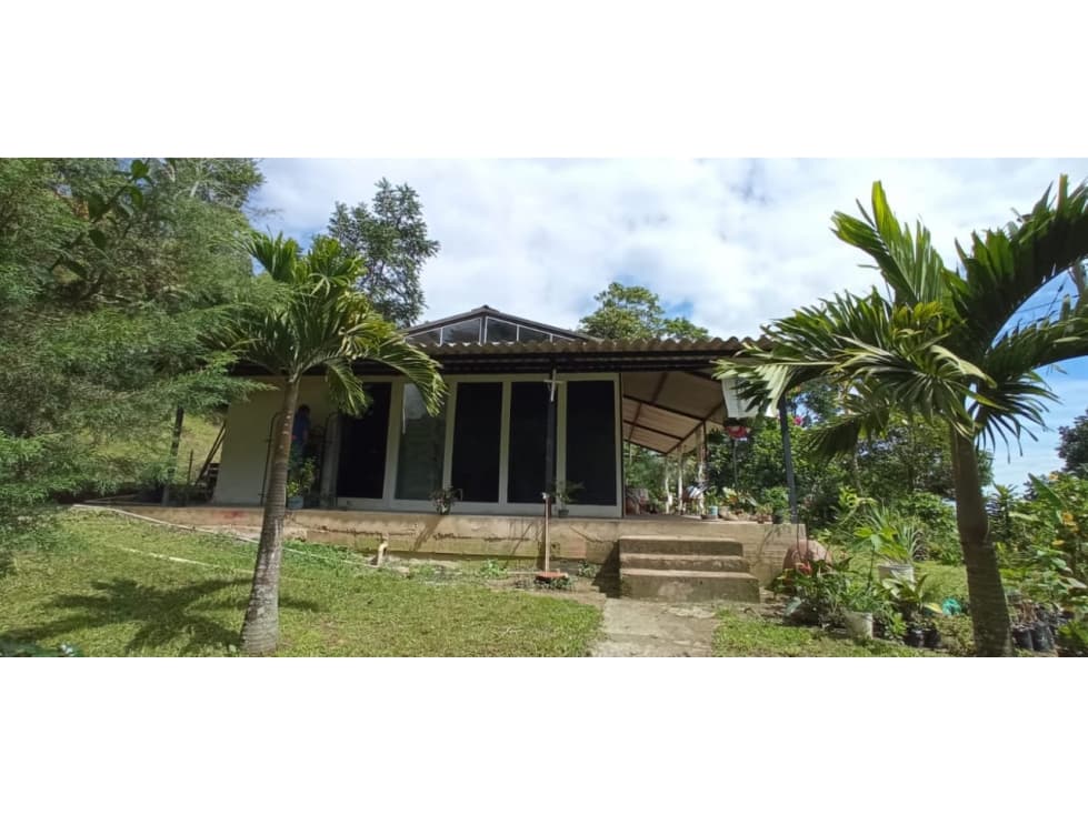 VENDO PARCELA EN CHINACOTA - 1