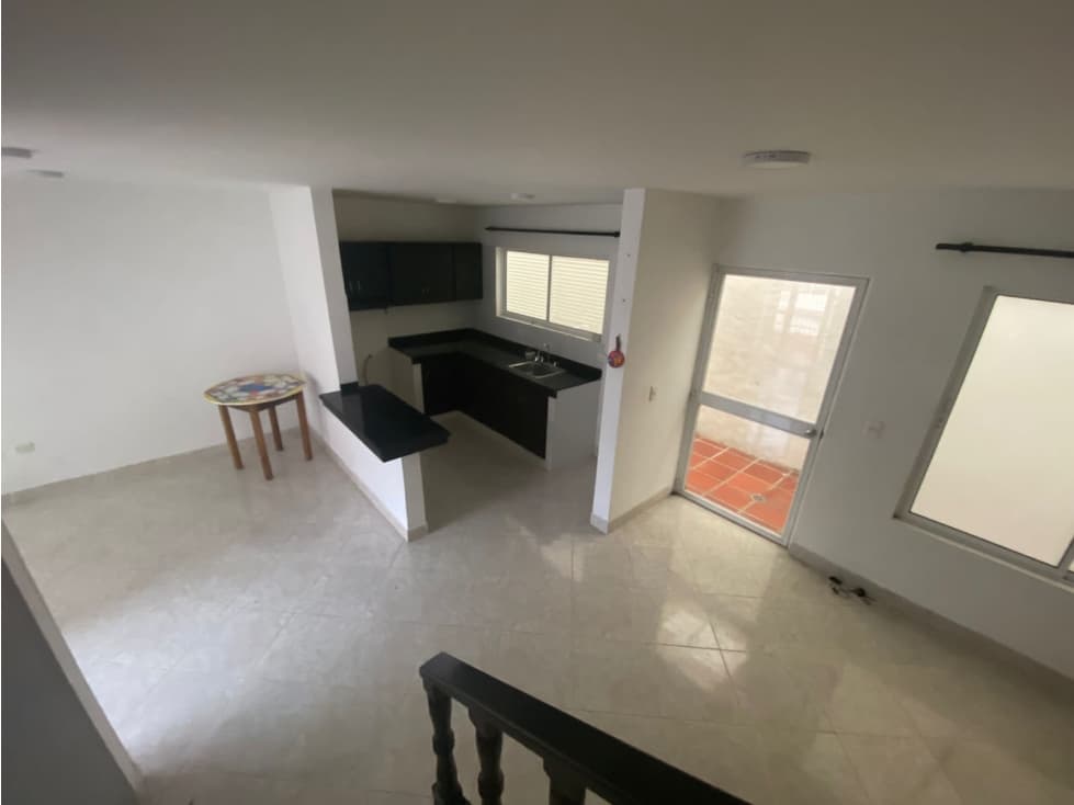 ARRIENDO CASA EN CHINACOTA - 1