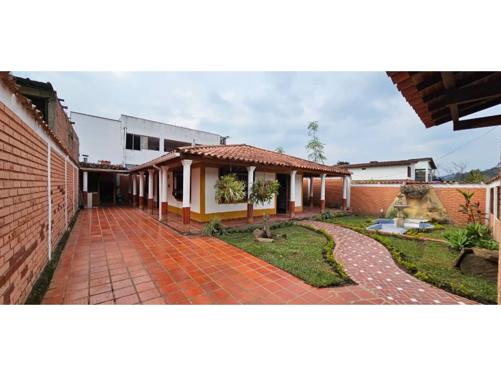 ARRIENDO CABAÑA AMOBLADA POR MESES EN CHINACOTA - 1