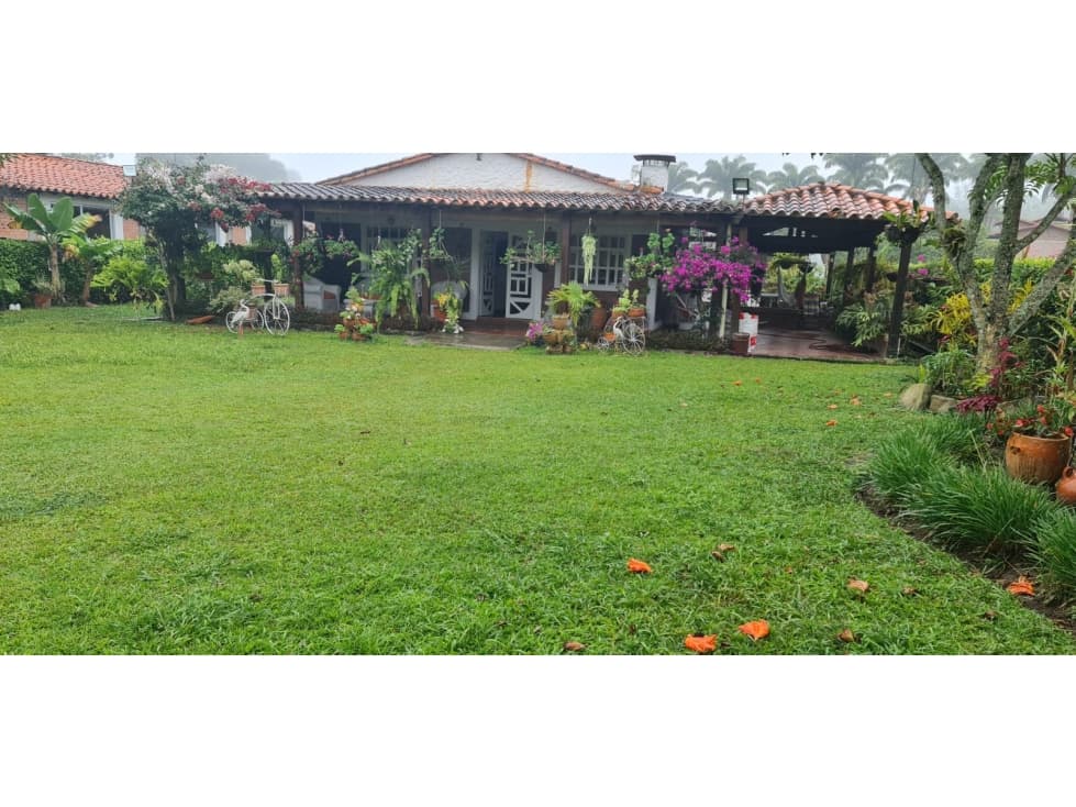 VENDO CABAÑA EN CONJUNTO CERRADO DE CHINACOTA - 1