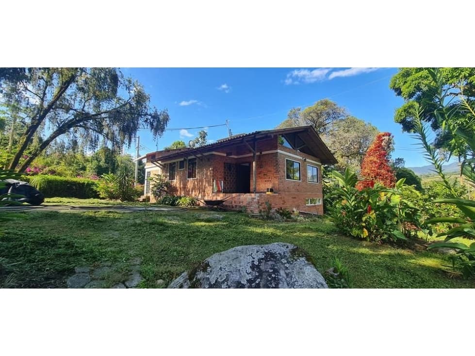 VENDO CABAÑA EN CHINACOTA - 1