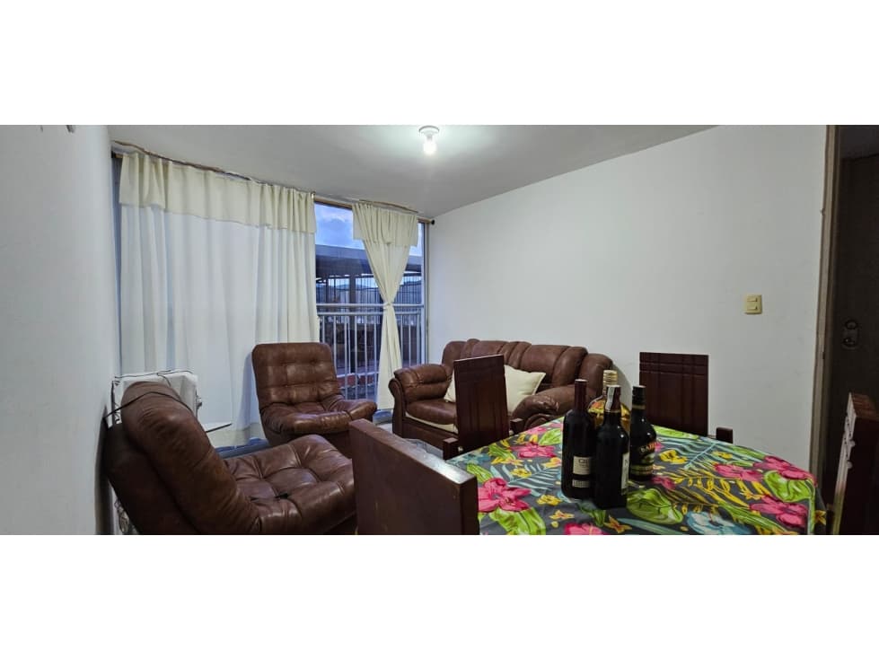 ARRIENDO APARTAMENTO AMOBLADO EN CHINACOTA - 1