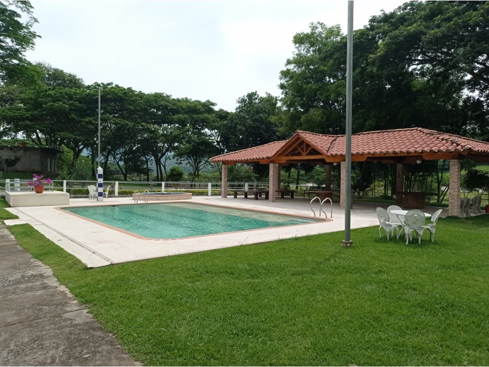 VENDO FINCA 22 CUADRAS ENTRE LA VÍA 4G Y EL RÍO CAUCA A 10 MIN PINTADA - 1