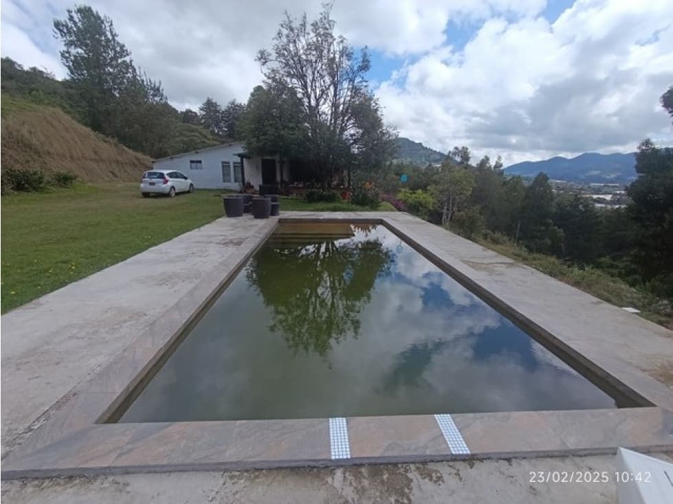 VENDO FINCA EN LA CEJA VÍA A LLANOGRANDE DE 15.180 m² CON PISCINA - 1