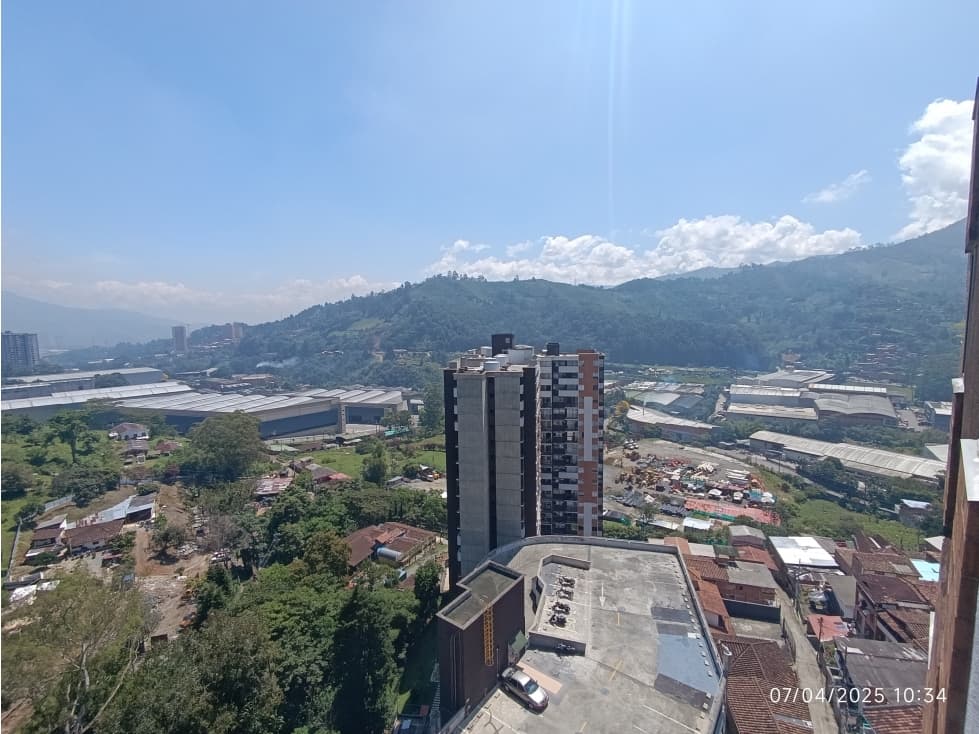 VENDO APARTAMENTO EN LA ESTRELLA EN FLORES DEL CAMPO DE 53 m², PISO 18 - 1