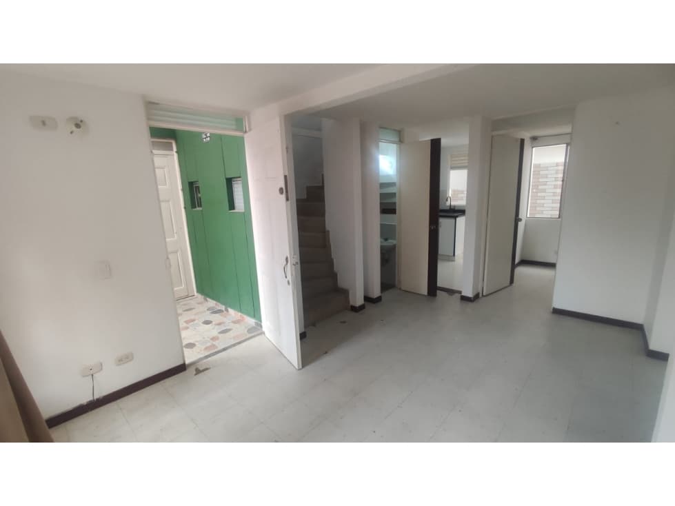 VENDO LINDA CASA 2 PLANTAS EN ZIPAQUIRÁ, BARRIO VILLA MARIA! - 1