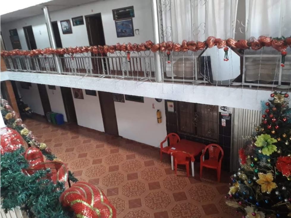 VENTA DE HOTEL EN GUACARÍ - 1