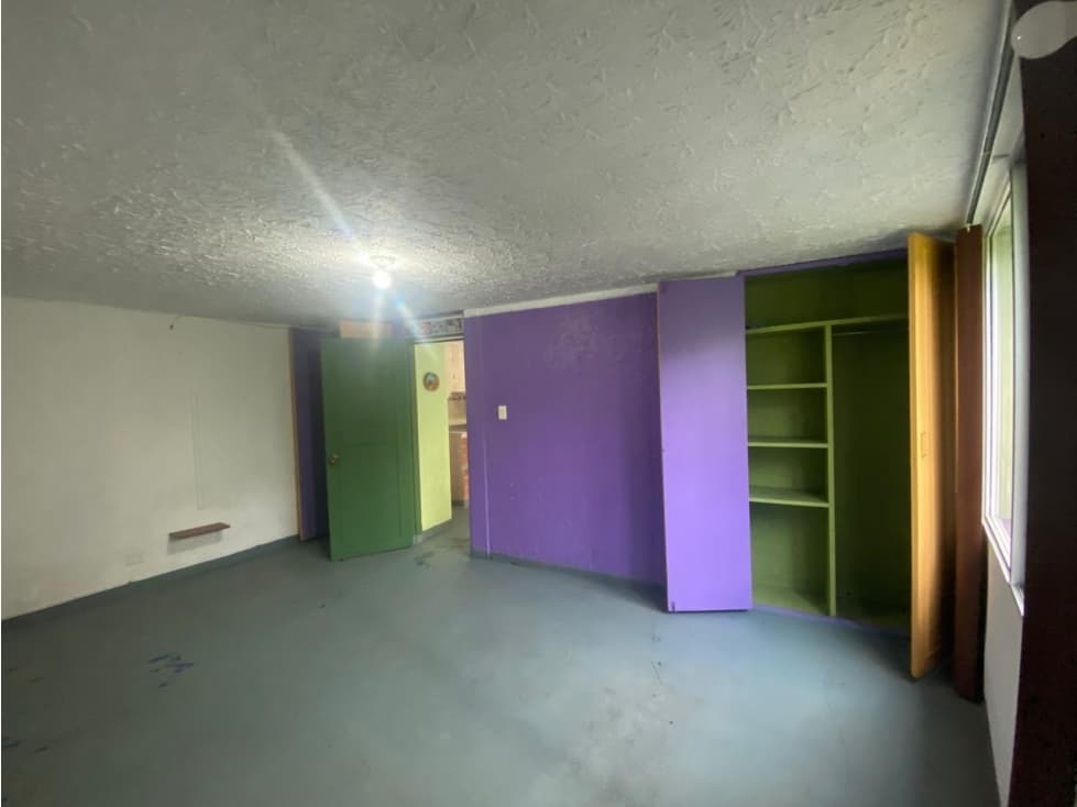 VENTA DE LOCAL CON VIVIENDA EN EL BARRIO EL BOSQUE - 1